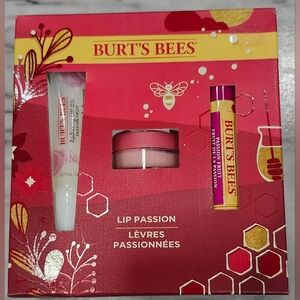 NWT Burt's Bees Lip Passion 3 Piece Gift Set